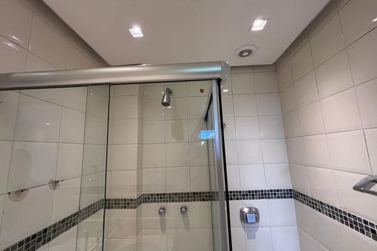 Banheiro do Quarto 2 de apartamento para alugar com 2 quartos, 81m² em Recreio dos Bandeirantes, Rio de Janeiro