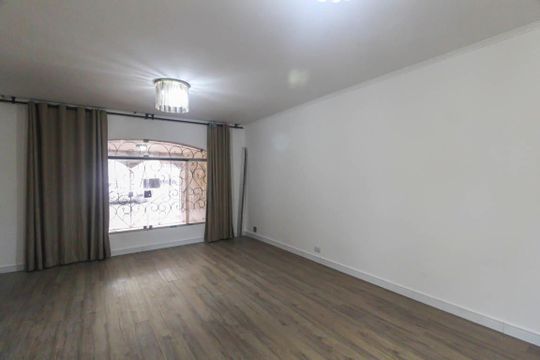Sala de casa para alugar com 3 quartos, 159m² em Jardim Avelino, São Paulo