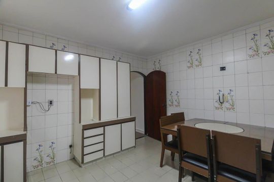 Cozinha de casa para alugar com 3 quartos, 159m² em Jardim Avelino, São Paulo