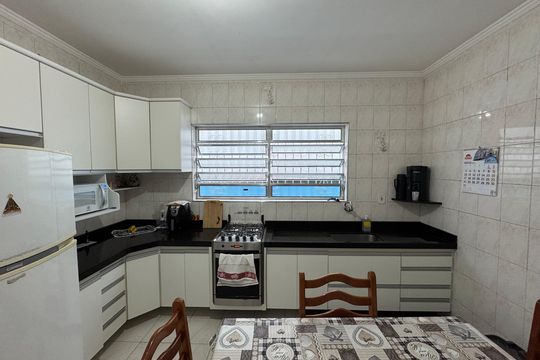 Cozinha de casa à venda com 3 quartos, 218m² em Jardim Roberto, Osasco
