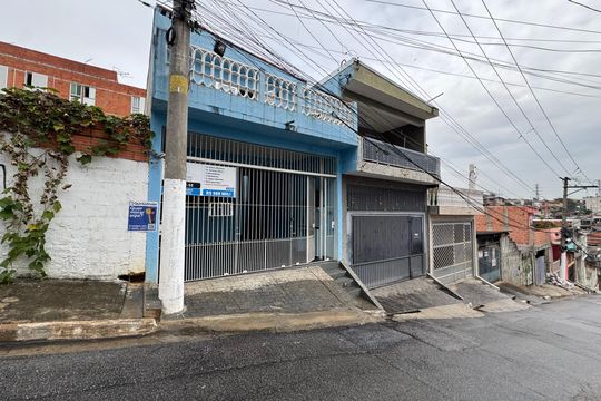 Fachada com PLACA de casa à venda com 3 quartos, 218m² em Jardim Roberto, Osasco