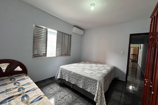 Quarto 1 de casa à venda com 3 quartos, 218m² em Jardim Roberto, Osasco