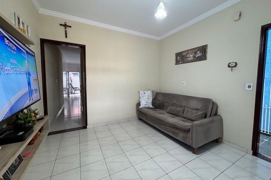 Casa à venda com 3 quartos, 218m² em Jardim Roberto, Osasco