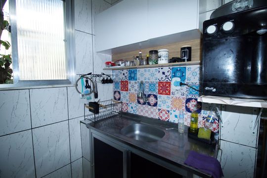 Cozinha de apartamento à venda com 3 quartos, 83m² em Vista Alegre, Rio de Janeiro