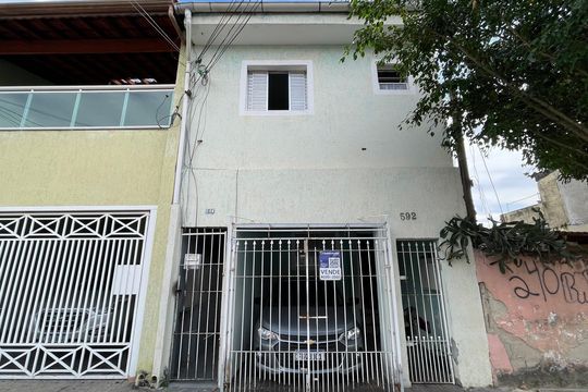 Fachada de casa à venda com 5 quartos, 250m² em Vila Sao Francisco, São Paulo