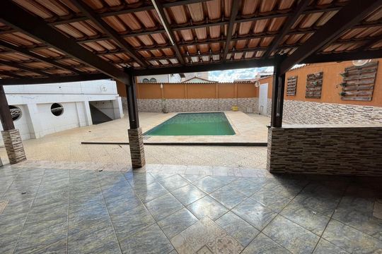 Casa para alugar com 4 quartos, 300m² em Fonte Grande, Contagem