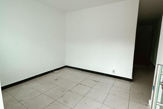 Casa para alugar com 4 quartos, 300m² em Fonte Grande, Contagem