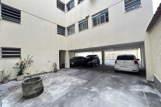 Garagem de apartamento à venda com 2 quartos, 93m² em Vila Valqueire, Rio de Janeiro