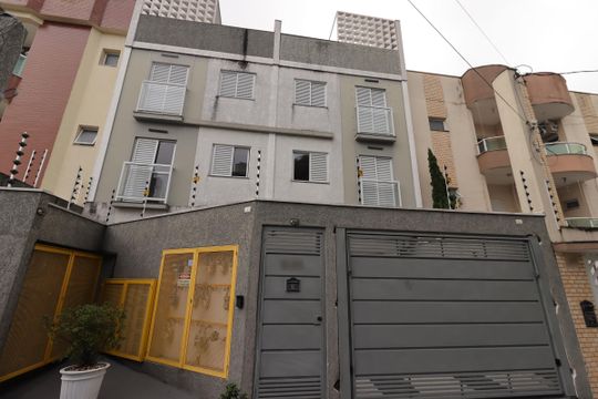 Fachada de apartamento à venda com 2 quartos, 90m² em Parque das Nações, Santo André