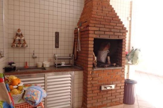 QUINTAL de casa à venda com 4 quartos, 138m² em Jardim das Flores, Osasco