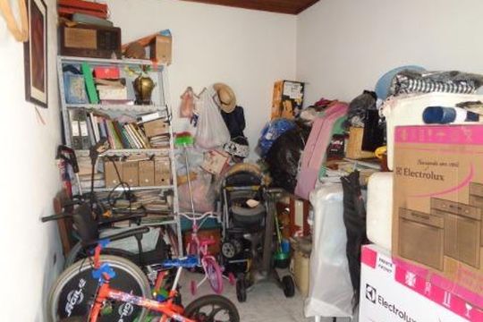 AREA INTERNA de casa à venda com 4 quartos, 138m² em Jardim das Flores, Osasco