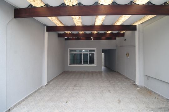 Garagem de casa à venda com 4 quartos, 112m² em Vila Pauliceia, São Paulo