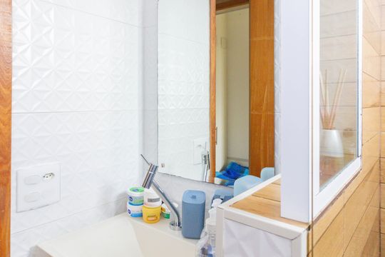 Banheiro de apartamento à venda com 2 quartos, 55m² em Nossa Senhora do O, São Paulo