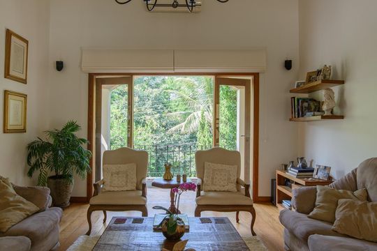 Sala de casa de condomínio à venda com 4 quartos, 416m² em Residencial Quatro (Alphaville), Santana de Parnaíba