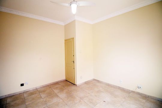 Sala de apartamento à venda com 2 quartos, 62m² em Vila da Penha, Rio de Janeiro