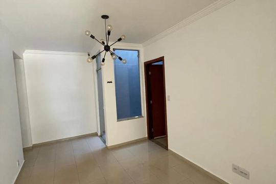 Sala de casa para alugar com 3 quartos, 260m² em Jardim Karaíba, Uberlândia