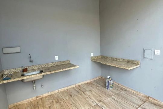 Casa para alugar com 3 quartos, 260m² em Jardim Karaíba, Uberlândia