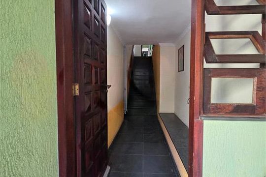 Casa à venda com 4 quartos, 199m² em Vila Paulo Silas, São Paulo
