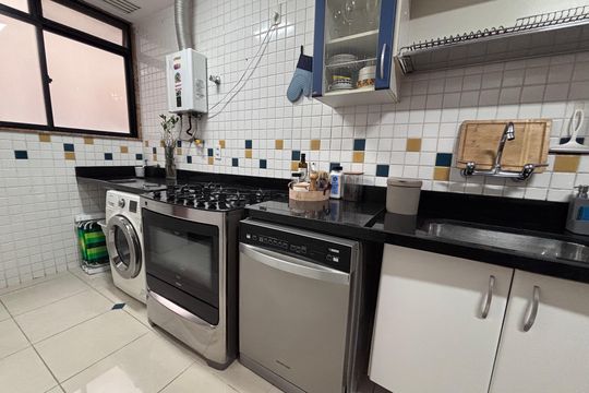 Cozinha de apartamento à venda com 3 quartos, 100m² em R. Bandeirantes, Rio de Janeiro