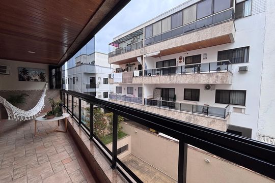 Varanda de apartamento à venda com 3 quartos, 100m² em R. Bandeirantes, Rio de Janeiro
