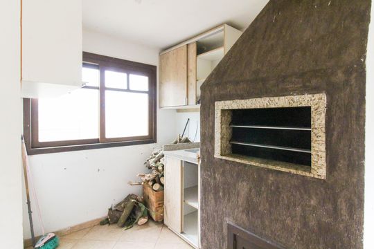 Garagem de casa para alugar com 5 quartos, 291m² em Vila Imbui, Cachoeirinha