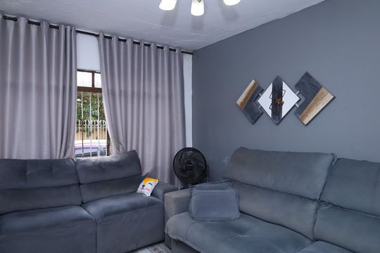 Casa à venda com 3 quartos, 312m² em Parque Industrial, São Paulo