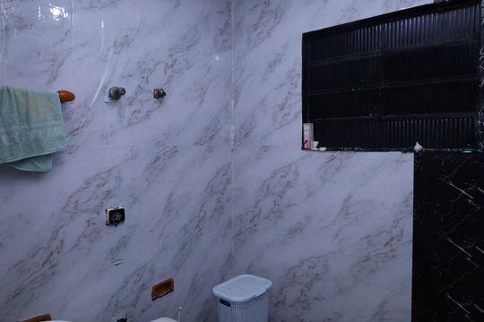 Banheiro de casa à venda com 3 quartos, 312m² em Parque Industrial, São Paulo