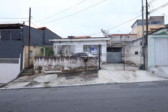 Fachada do imóvel - Placa instalada no portão do imóvel - Código da placa: WYNY-1469 de casa à venda com 3 quartos, 312m² em Parque Industrial, São Paulo