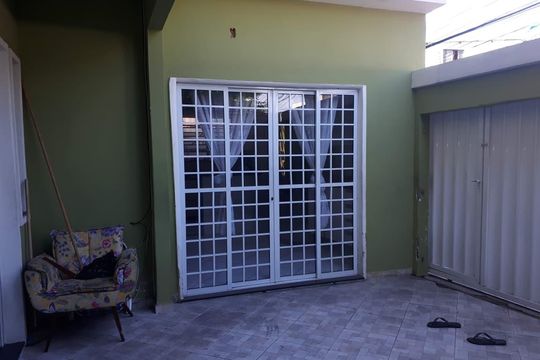Casa à venda com 3 quartos, 114m² em Rocha Miranda, Rio de Janeiro