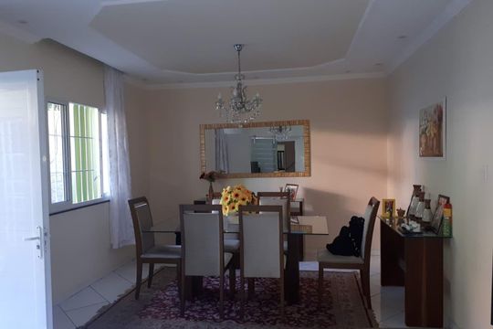 Casa à venda com 3 quartos, 114m² em Rocha Miranda, Rio de Janeiro