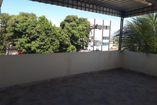 Casa à venda com 3 quartos, 114m² em Rocha Miranda, Rio de Janeiro