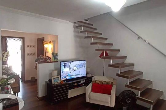 Casa de Condomínio para alugar com 3 quartos, 340m² em Jardim Belizário, Cotia