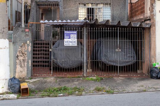 Fachada de casa à venda com 3 quartos, 121m² em Centro, Diadema