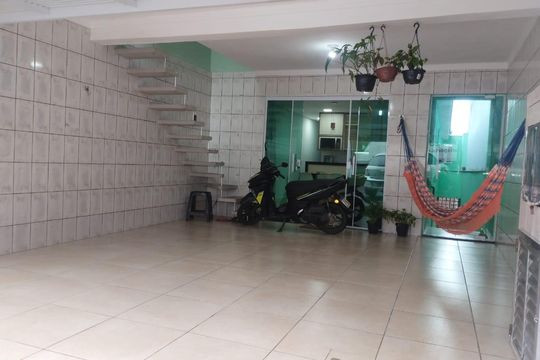 Garagem de casa à venda com 5 quartos, 220m² em Alvarenga, São Bernardo do Campo