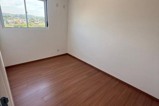 Quarto de apartamento para alugar com 2 quartos, 80m² em Independência, Porto Alegre