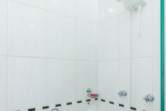 Banheiro de casa à venda com 3 quartos, 100m² em Vila Yara, São Paulo