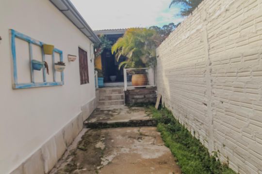 Corredor de casa à venda com 4 quartos, 175m² em Espírito Santo, Porto Alegre