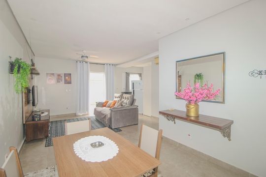 Casa à venda com 4 quartos, 175m² em Espírito Santo, Porto Alegre
