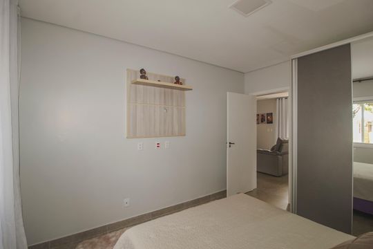 Quarto de casa à venda com 4 quartos, 175m² em Espírito Santo, Porto Alegre