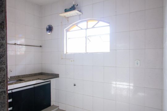 Cozinha de casa para alugar com 2 quartos, 70m² em Trindade, São Gonçalo