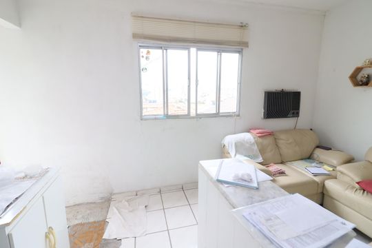 Sala/Cozinha de casa à venda com 3 quartos, 170m² em Km 18, Osasco