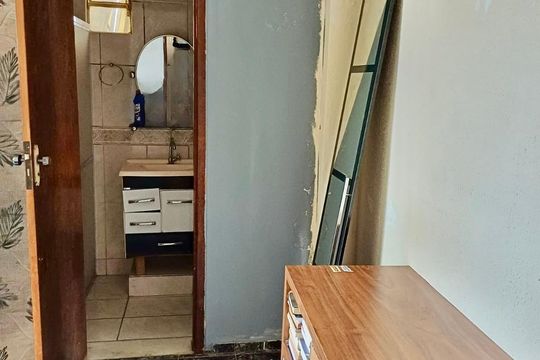Casa à venda com 5 quartos, 200m² em Sagrada Família, Belo Horizonte