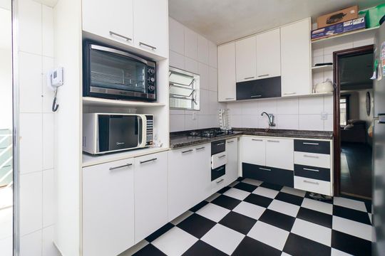 Cozinha de casa à venda com 3 quartos, 216m² em Jardim Casablanca, São Paulo