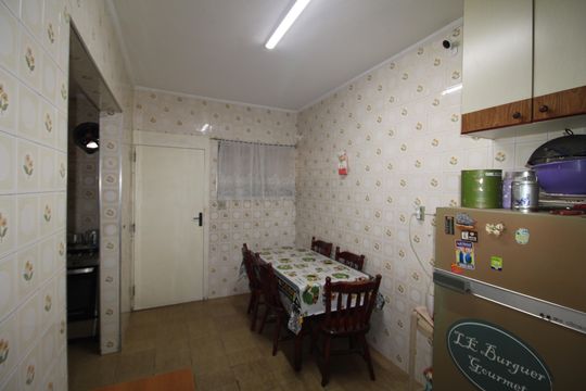 Cozinha de casa à venda com 2 quartos, 130m² em Jardim São Paulo, São Paulo