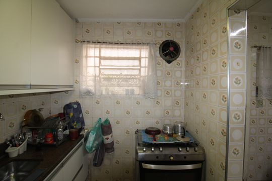 Cozinha de casa à venda com 2 quartos, 130m² em Jardim São Paulo, São Paulo