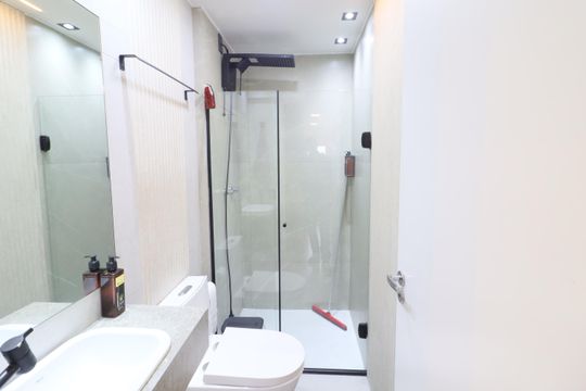 Banheiro de apartamento para alugar com 2 quartos, 42m² em I.a.p.i., Osasco
