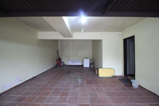 Garagem de casa à venda com 5 quartos, 388m² em Chácara das Pedras, Porto Alegre