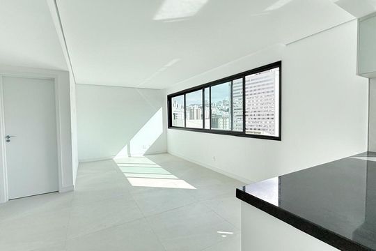 Apartamento à venda com 3 quartos, 86m² em Santo Antônio, Belo Horizonte