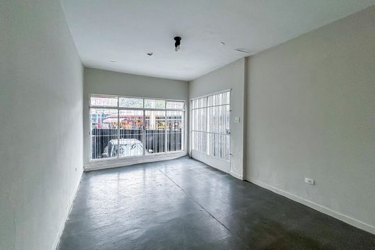 Casa à venda com 2 quartos, 110m² em Jardim das Bandeiras, São Paulo