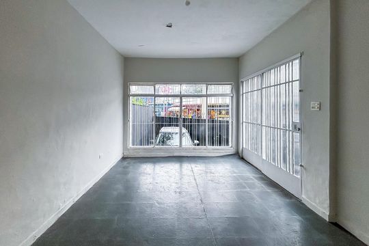 Casa à venda com 2 quartos, 110m² em Jardim das Bandeiras, São Paulo